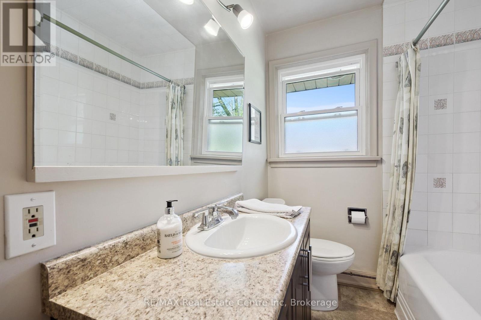 8 Harcourt Drive, Guelph, Ontario  N1G 1J6 - Photo 21 - X13209840