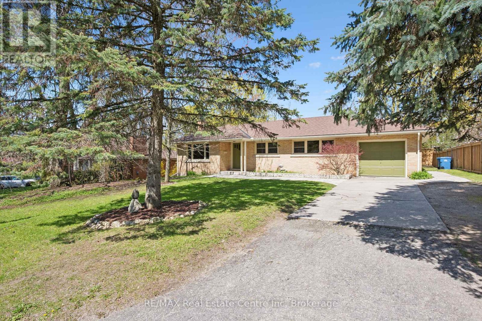 8 Harcourt Drive, Guelph, Ontario  N1G 1J6 - Photo 4 - X13209840
