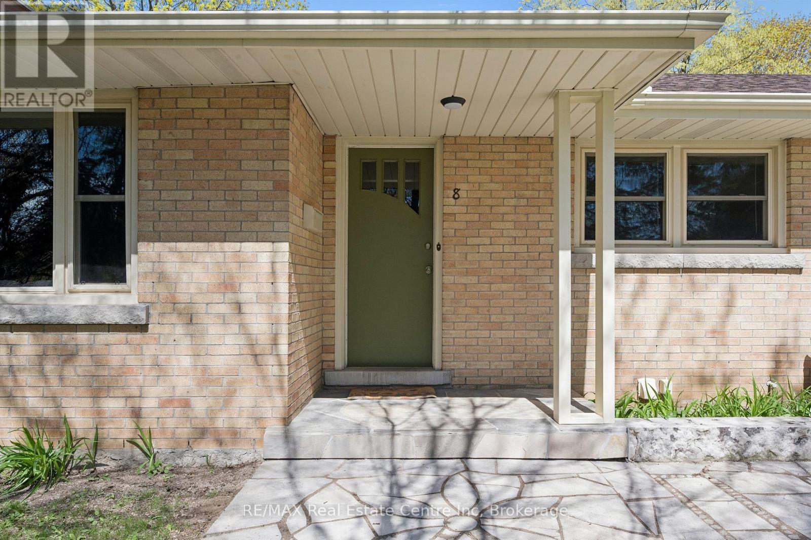 8 Harcourt Drive, Guelph, Ontario  N1G 1J6 - Photo 5 - X13209840