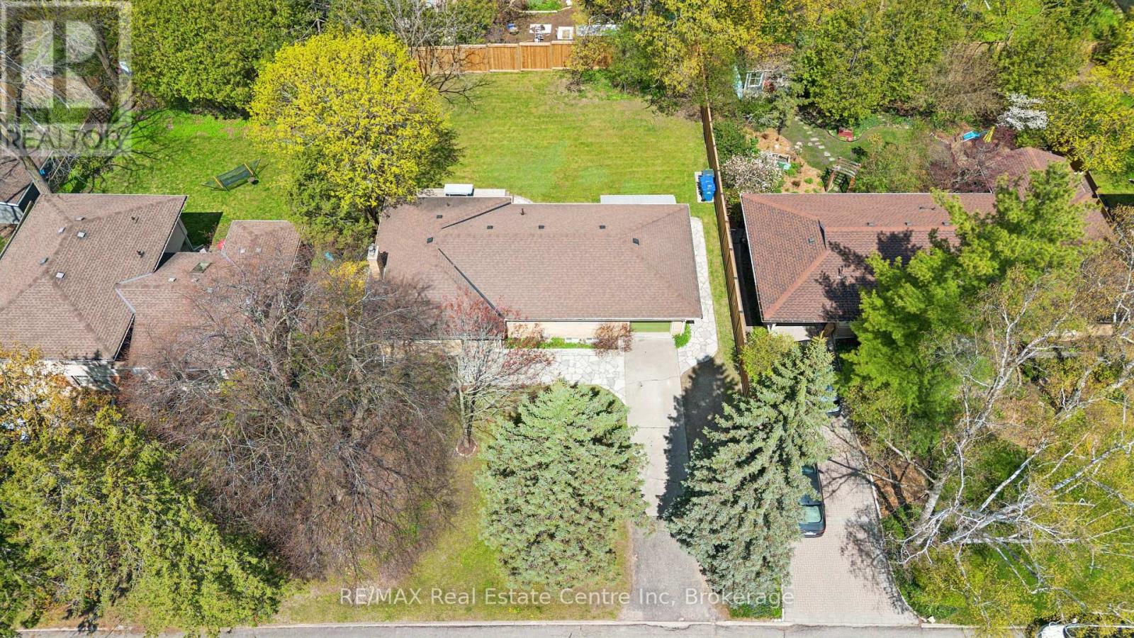 8 Harcourt Drive, Guelph, Ontario  N1G 1J6 - Photo 6 - X13209840