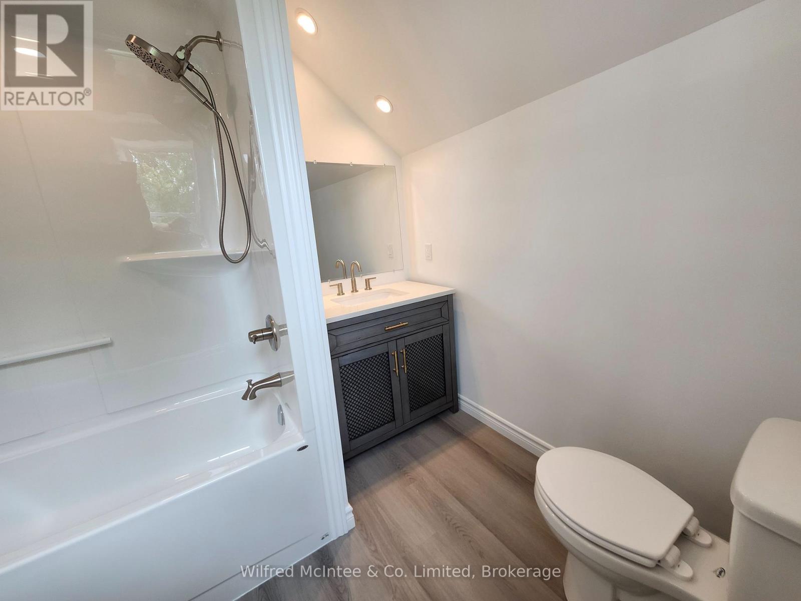 471 9th Street, Hanover, Ontario  N4N 1M1 - Photo 11 - X13209846