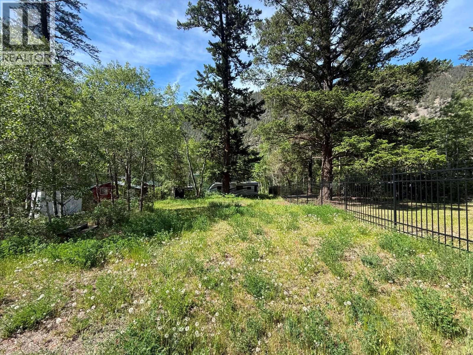 240 Smith Road, Lillooet, British Columbia  V0K 2H0 - Photo 10 - 10379612