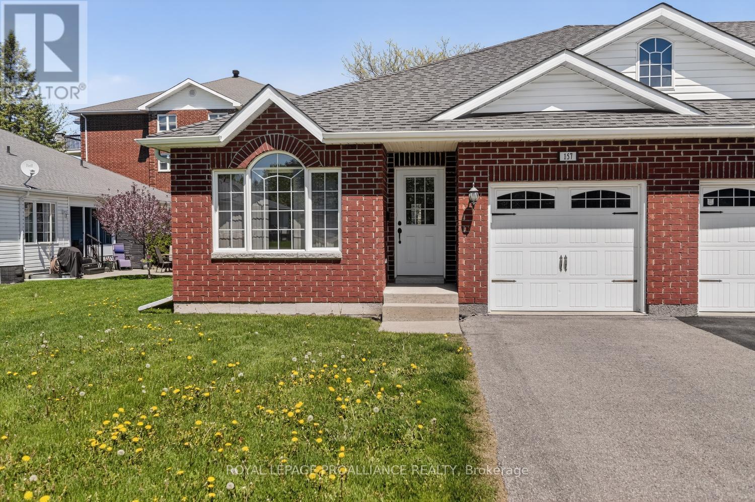 157 STEACY GARDENS E, Brockville, Ontario