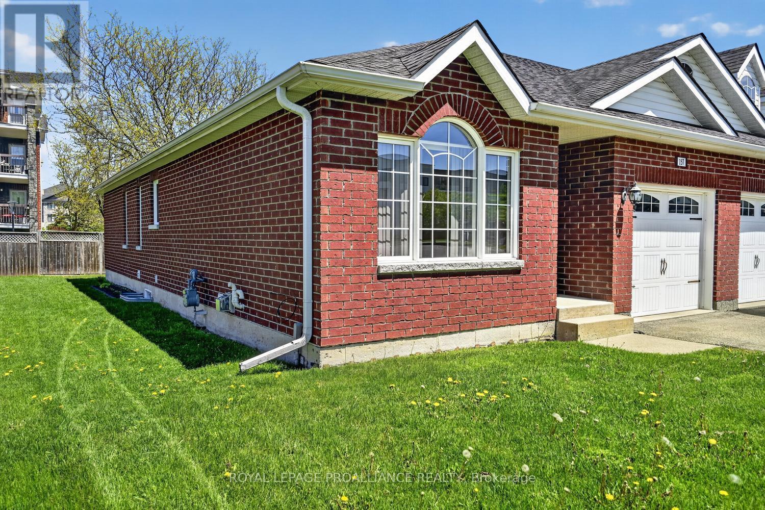 157 Steacy Gardens E, Brockville, Ontario  K6V 0B5 - Photo 2 - X13209766