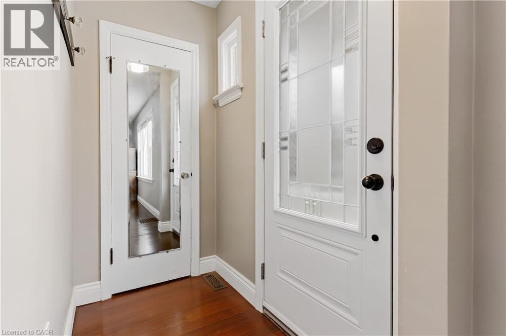 187 Neilson Avenue, Waterloo, Ontario  N2J 2L9 - Photo 4 - 40833327