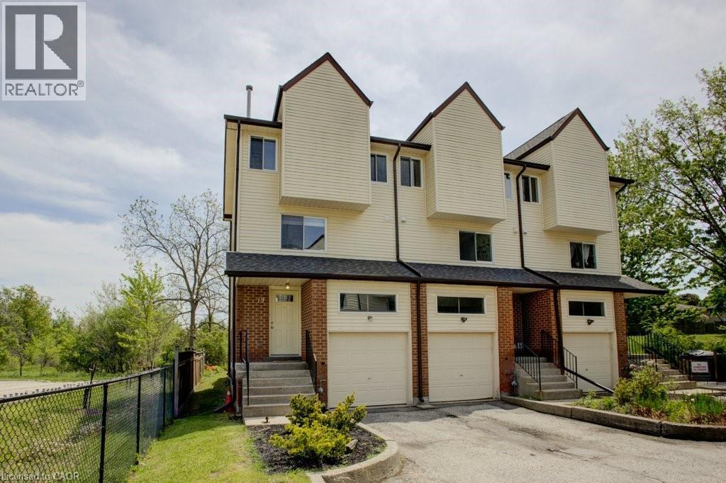 1085 Queens Boulevard Unit# 13, Kitchener, Ontario  N2M 1B9 - Photo 2 - 40833081