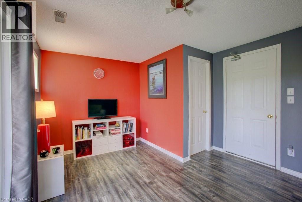 1085 Queens Boulevard Unit# 13, Kitchener, Ontario  N2M 1B9 - Photo 18 - 40833081