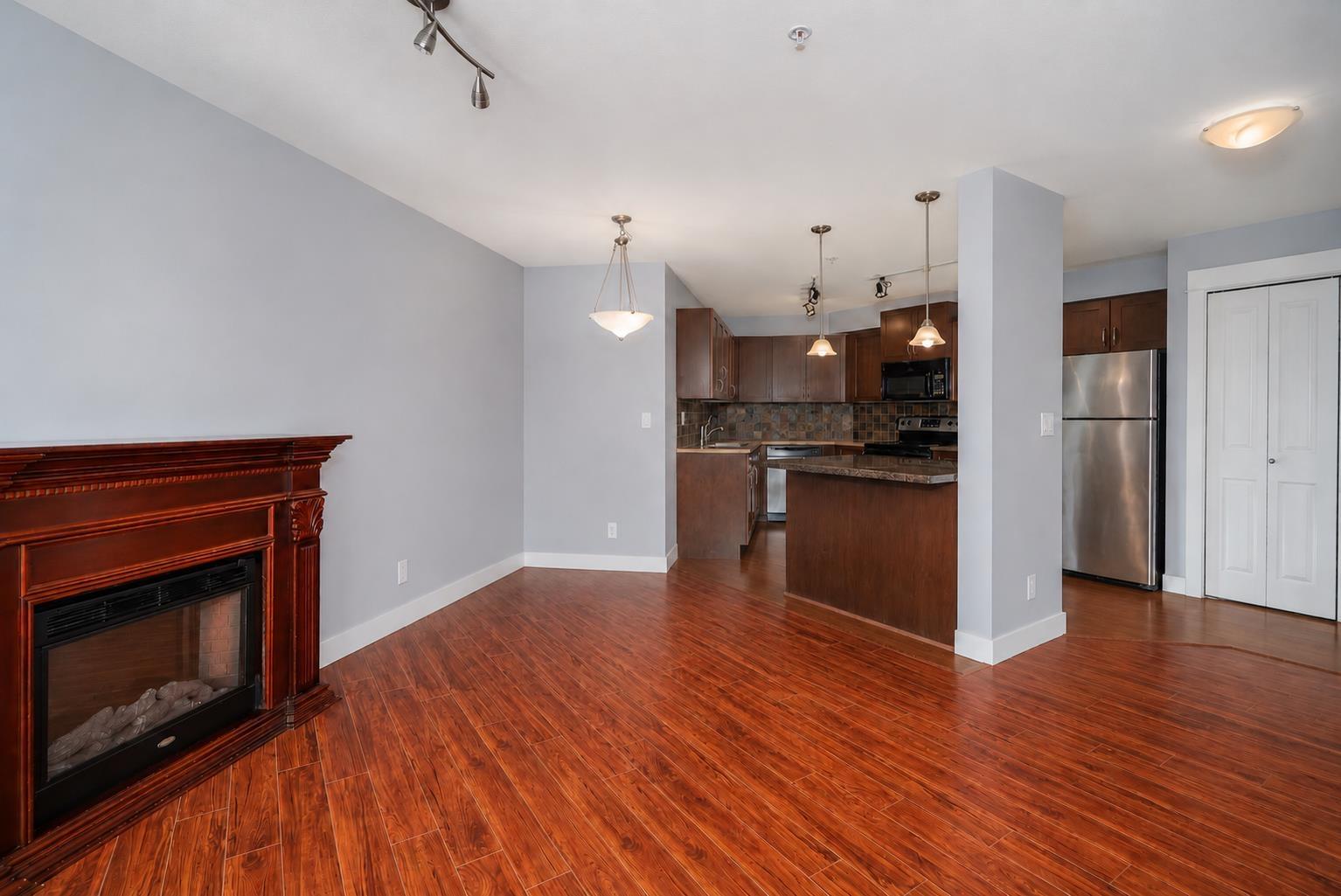 202 2955 Diamond Crescent, Abbotsford, British Columbia  V2T 2L5 - Photo 8 - R3097397