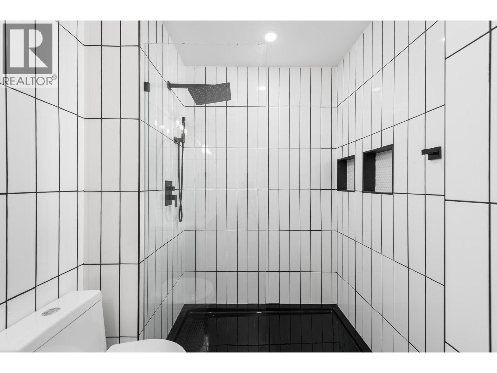 318 2238 Kingsway, Vancouver, British Columbia  V5N 2T7 - Photo 8 - R3128102