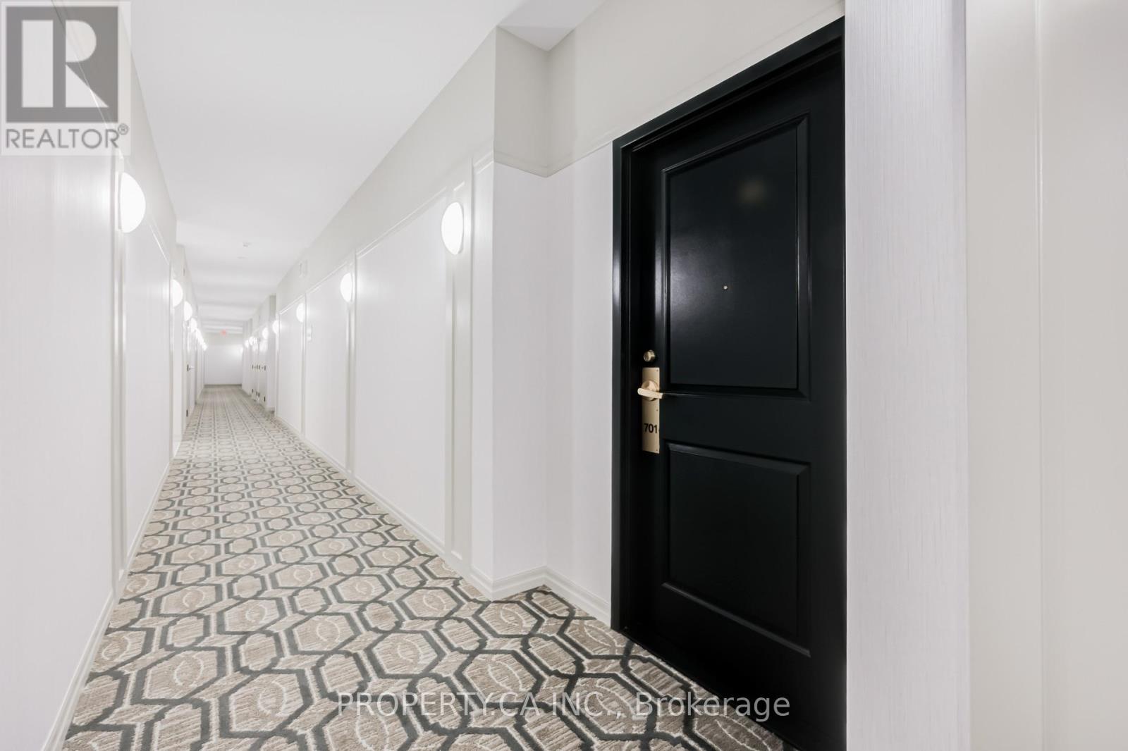 701 - 4200 Bathurst Street, Toronto, Ontario  M3H 3R1 - Photo 2 - C13209682