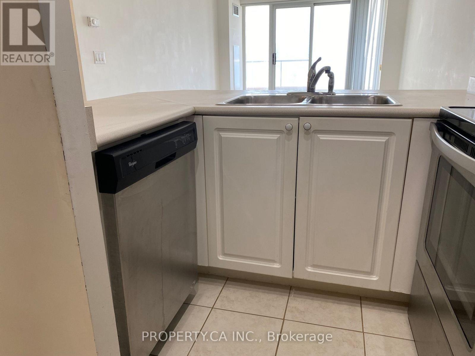1508 - 909 Bay Street, Toronto, Ontario  M5S 3G2 - Photo 10 - C13209698
