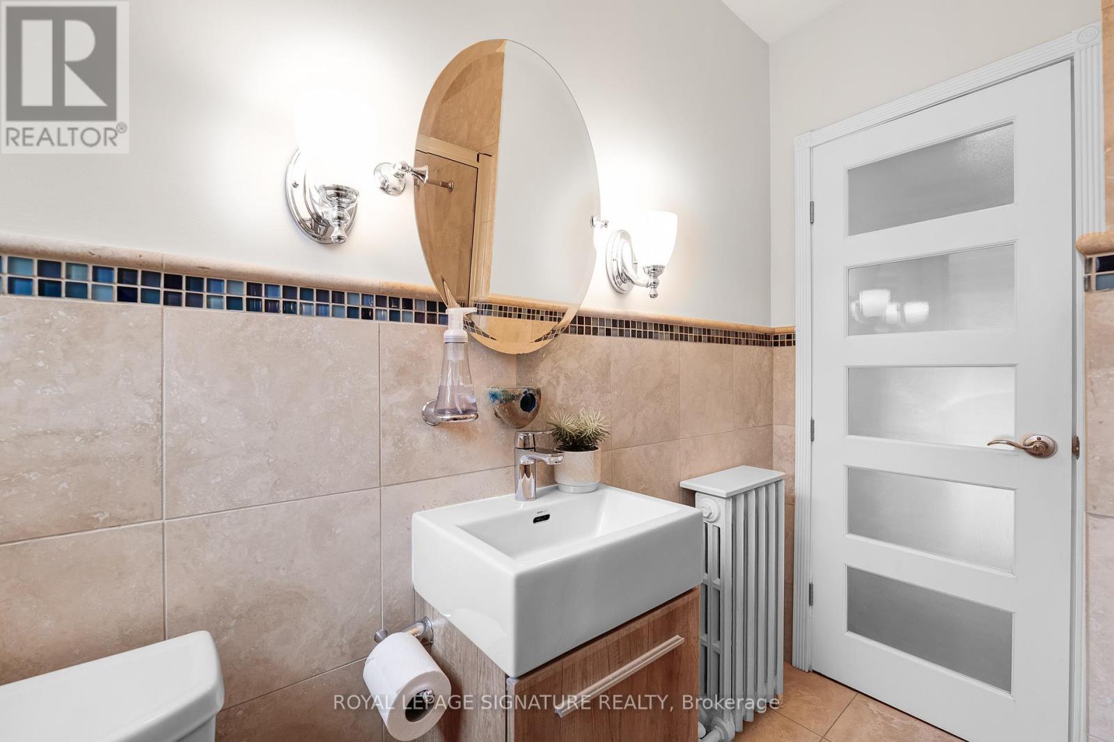 41 Southvale Drive, Toronto, Ontario  M4G 1G1 - Photo 16 - C13209730
