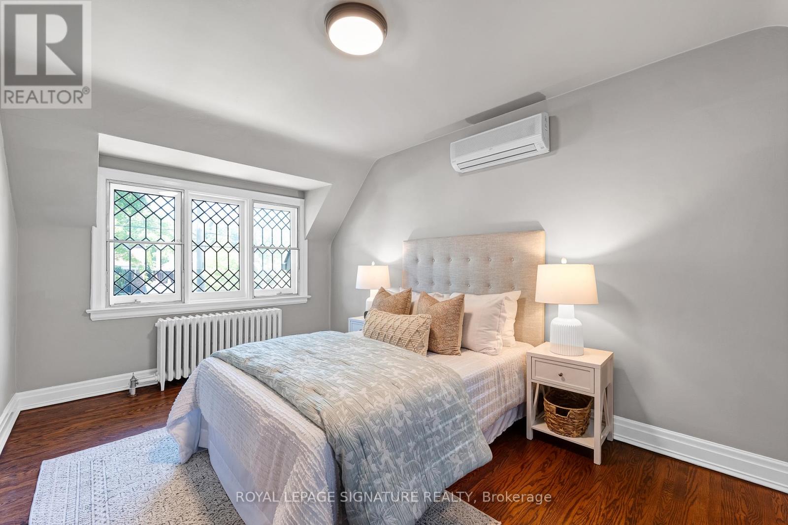 41 Southvale Drive, Toronto, Ontario  M4G 1G1 - Photo 18 - C13209730