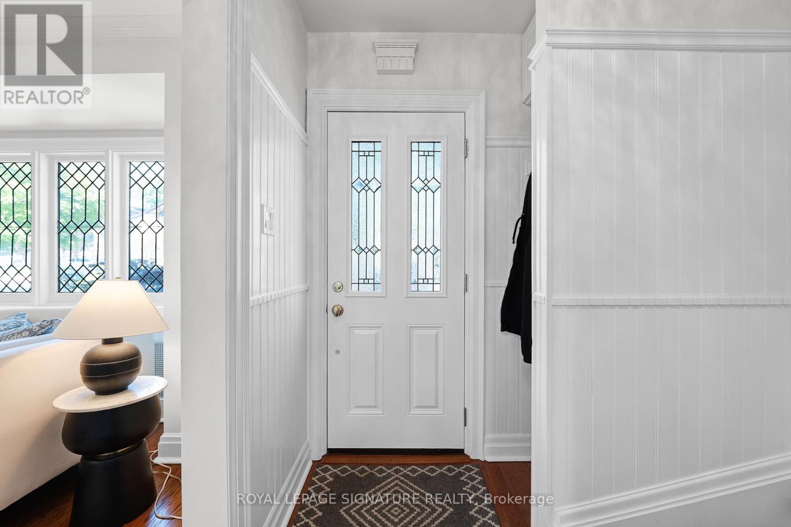 41 Southvale Drive, Toronto, Ontario  M4G 1G1 - Photo 2 - C13209730