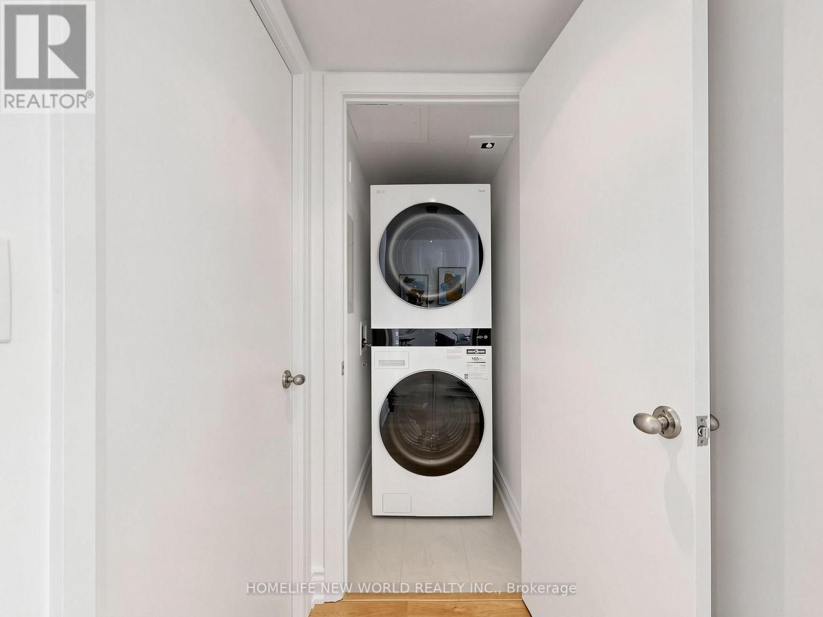 319 - 18 Beverley Street, Toronto, Ontario  M5T 3L2 - Photo 28 - C13209736