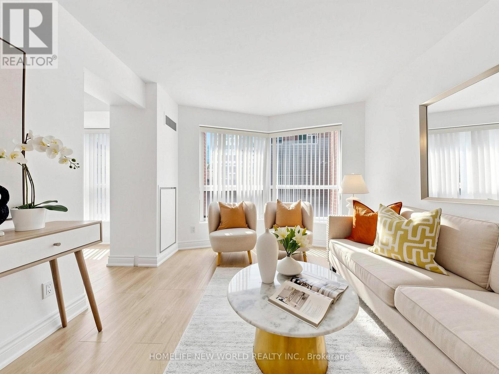 319 - 18 Beverley Street, Toronto, Ontario  M5T 3L2 - Photo 7 - C13209736