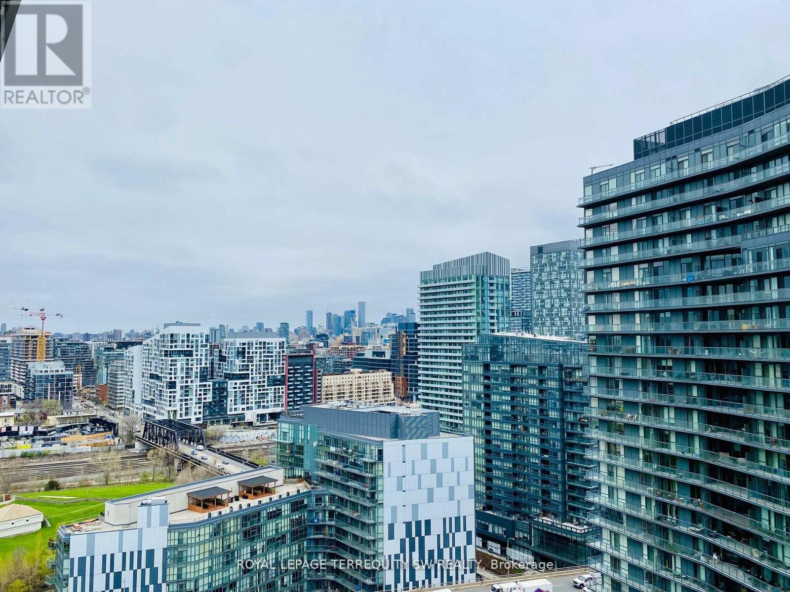 Lph09 - 38 Iannuzzi Street, Toronto, Ontario  M5V 0S2 - Photo 11 - C13209794