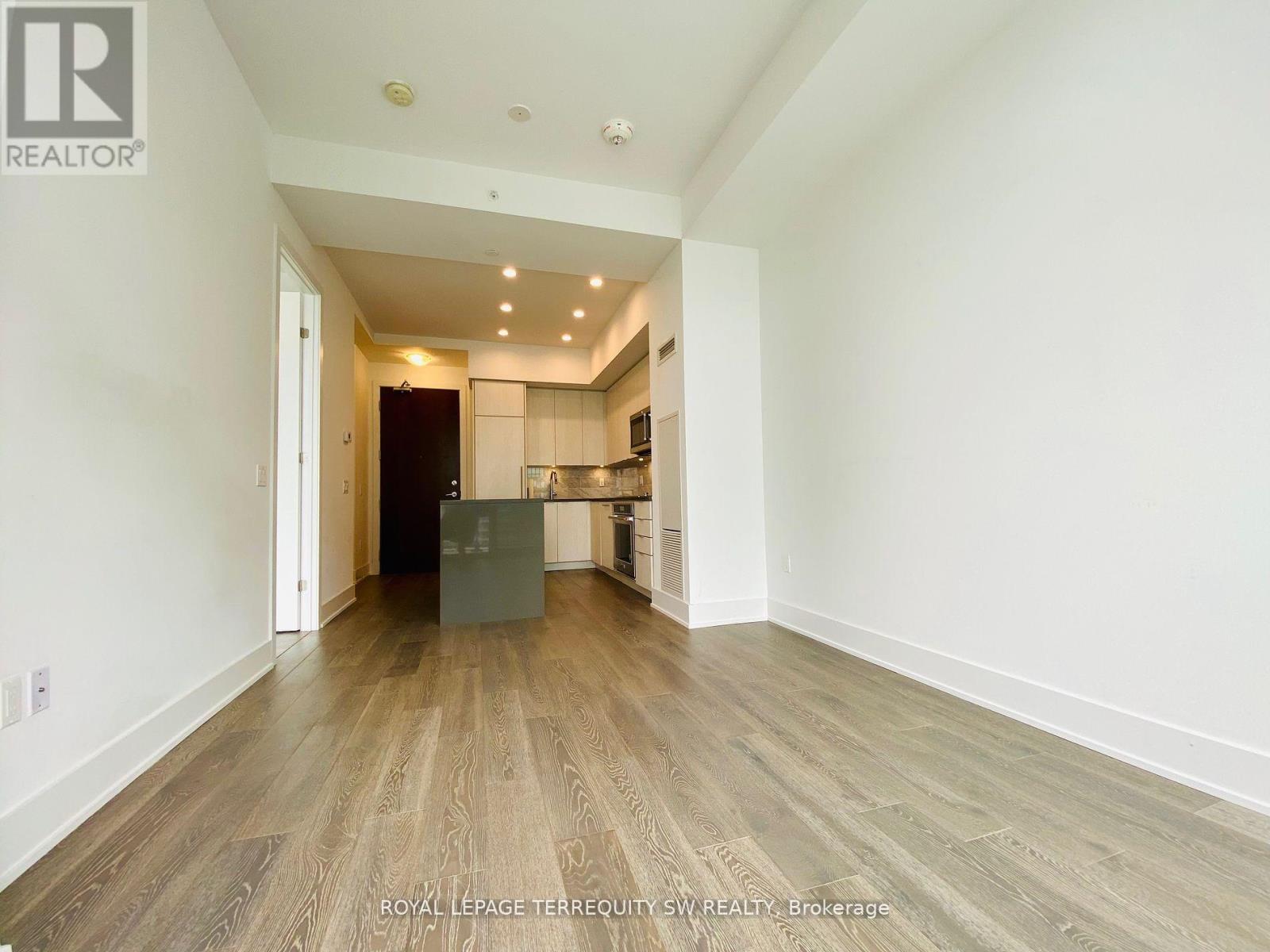Lph09 - 38 Iannuzzi Street, Toronto, Ontario  M5V 0S2 - Photo 3 - C13209794