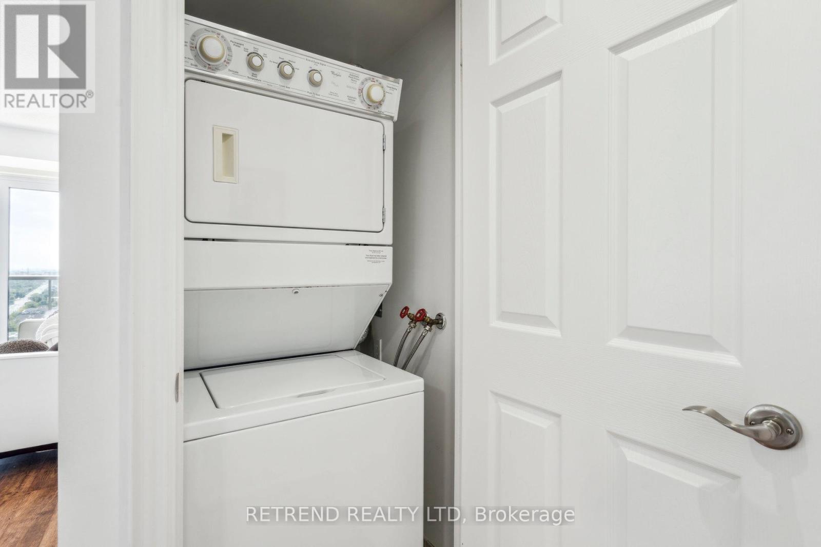 2111 - 15 Greenview Avenue, Toronto, Ontario  M2M 4M7 - Photo 23 - C13209806