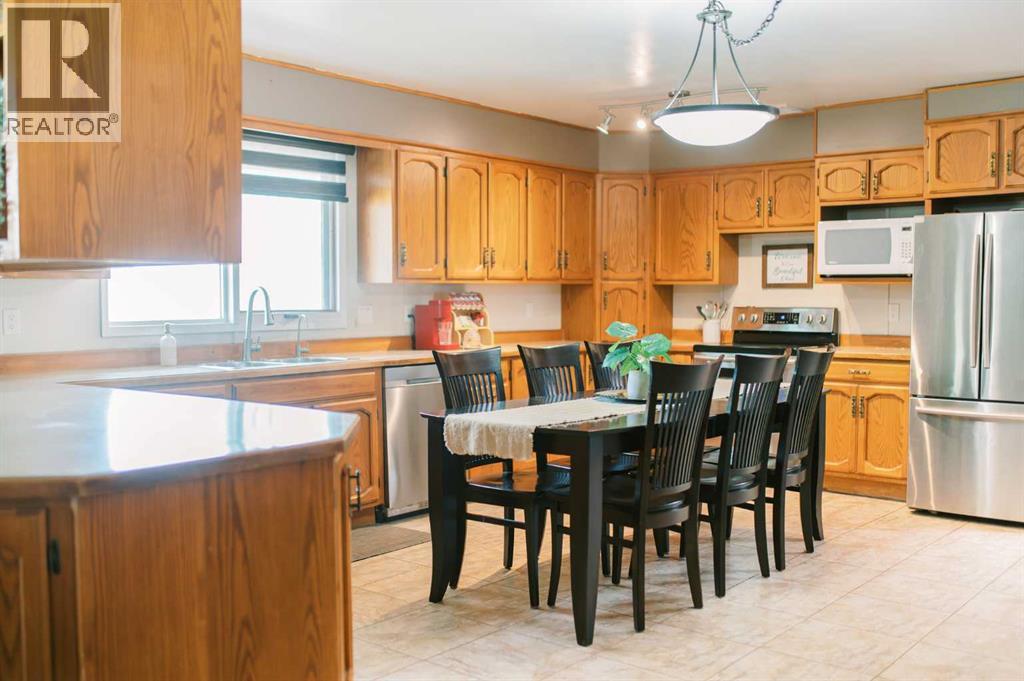 4606 57a Street, Stettler, Alberta  T4K 1J8 - Photo 8 - A2303039