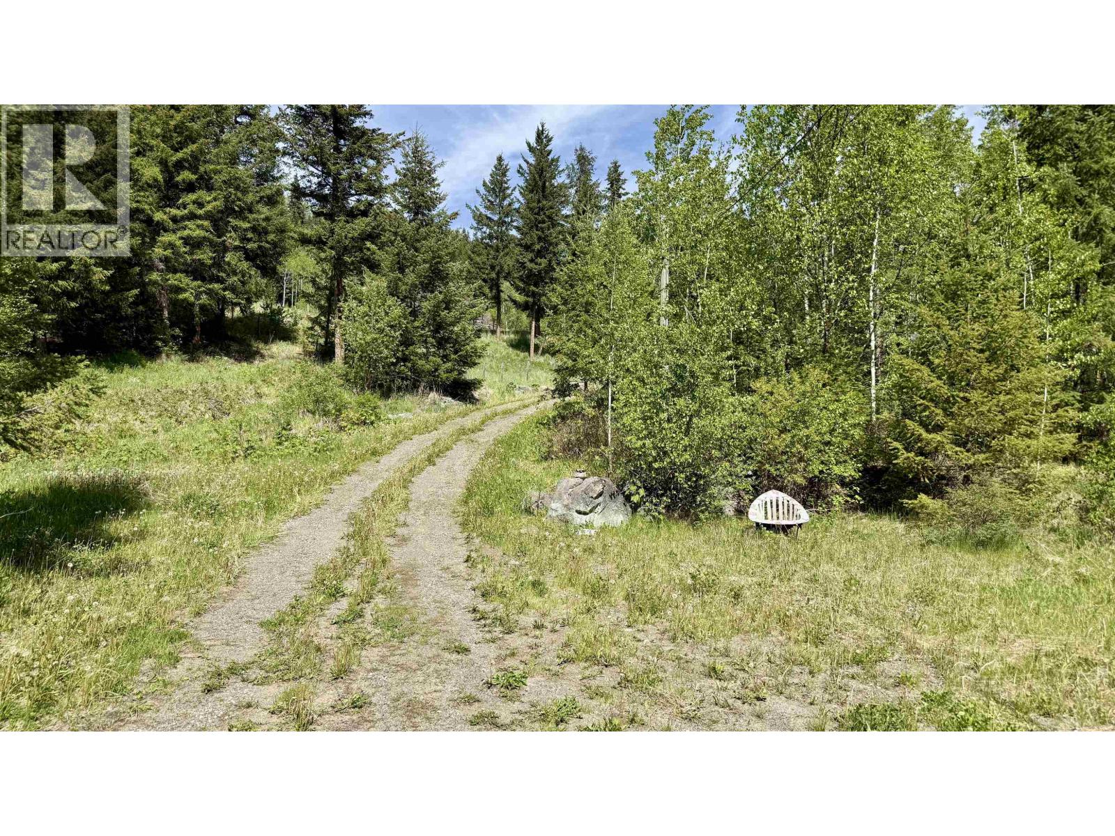 7573 Resort Road, Canim Lake, British Columbia  V0K 1J0 - Photo 11 - R3129295