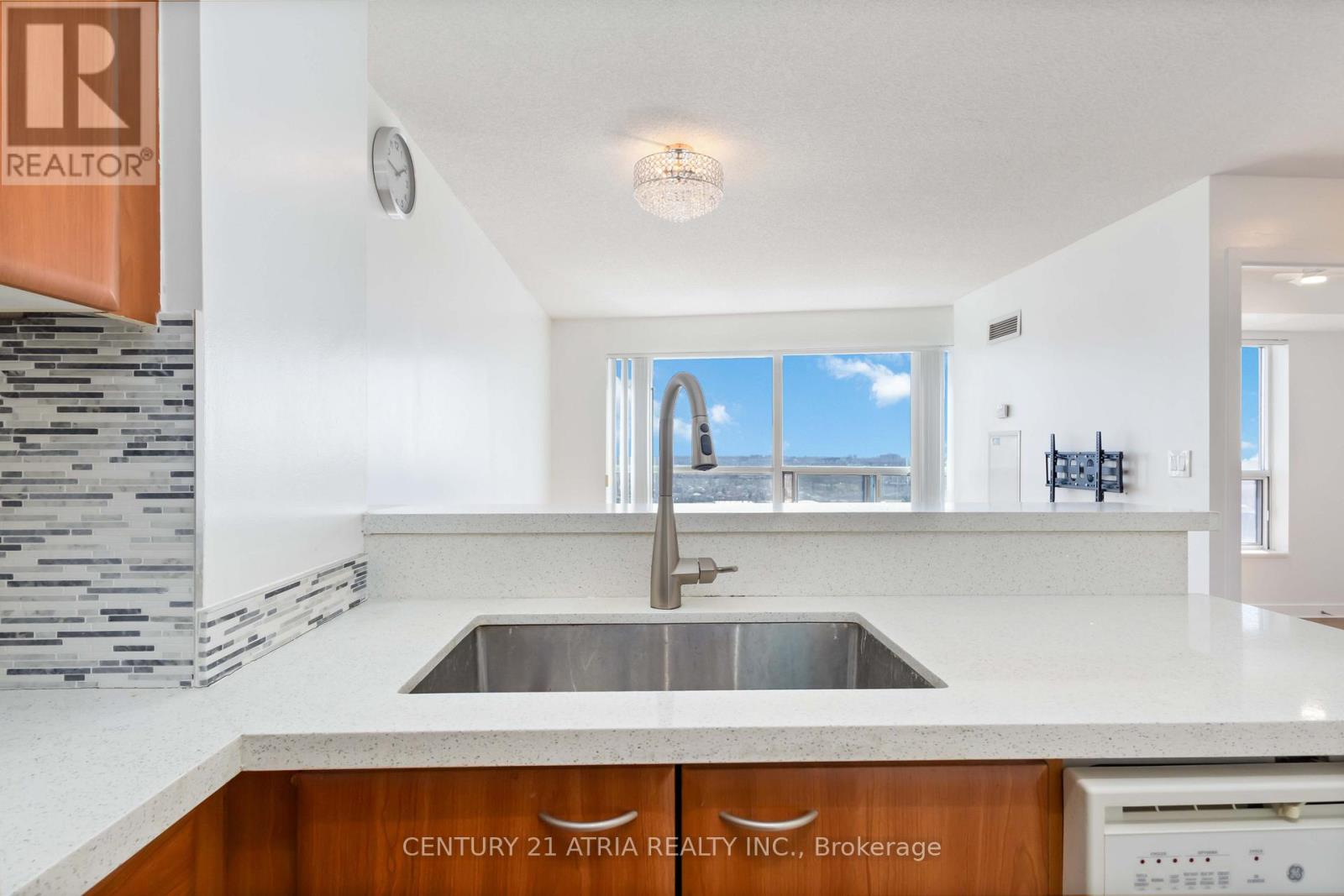 2910 - 38 Lee Centre Drive, Toronto, Ontario  M1H 3J7 - Photo 23 - E13209732