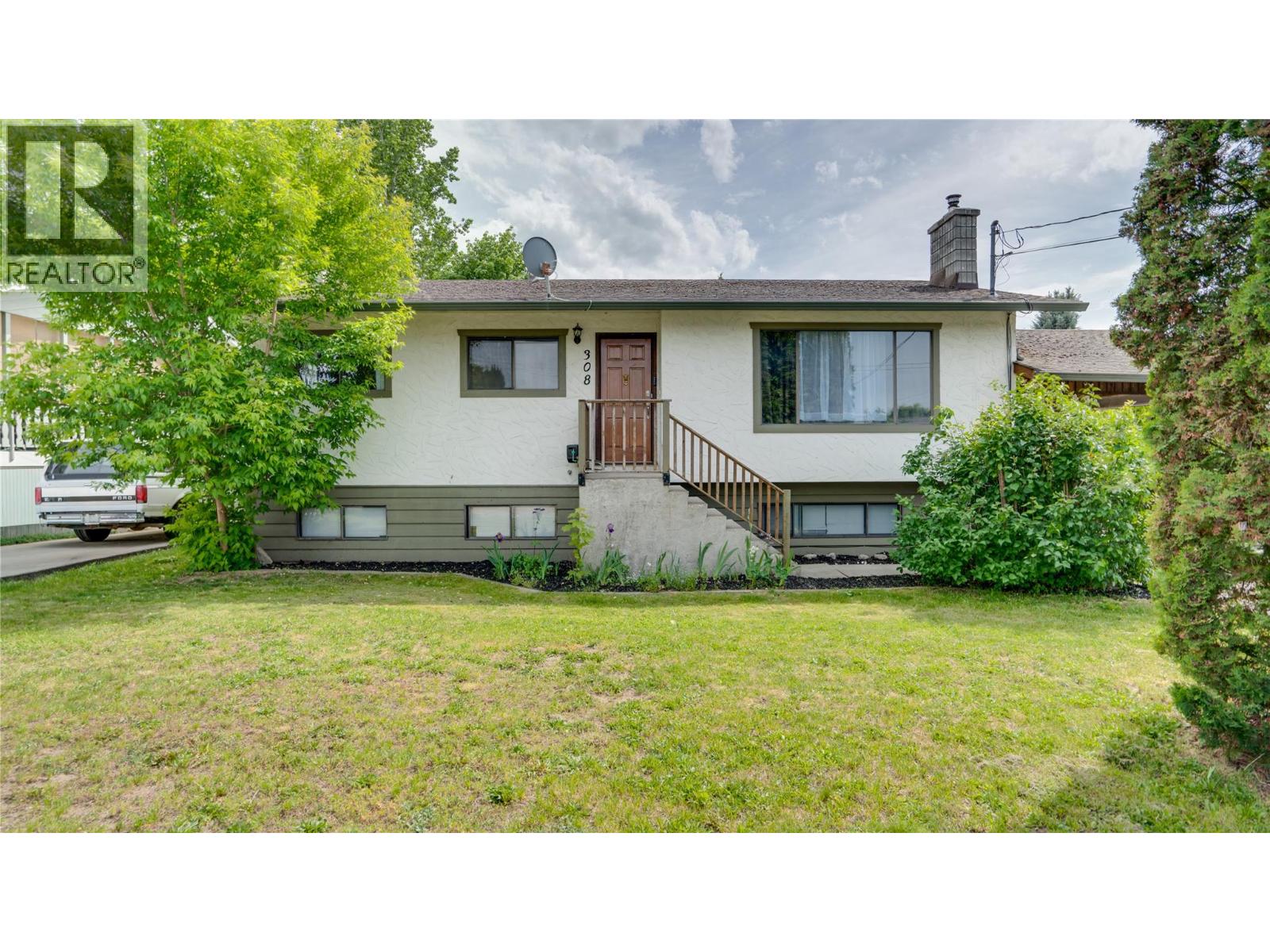 308 Larsen Avenue, Enderby, British Columbia