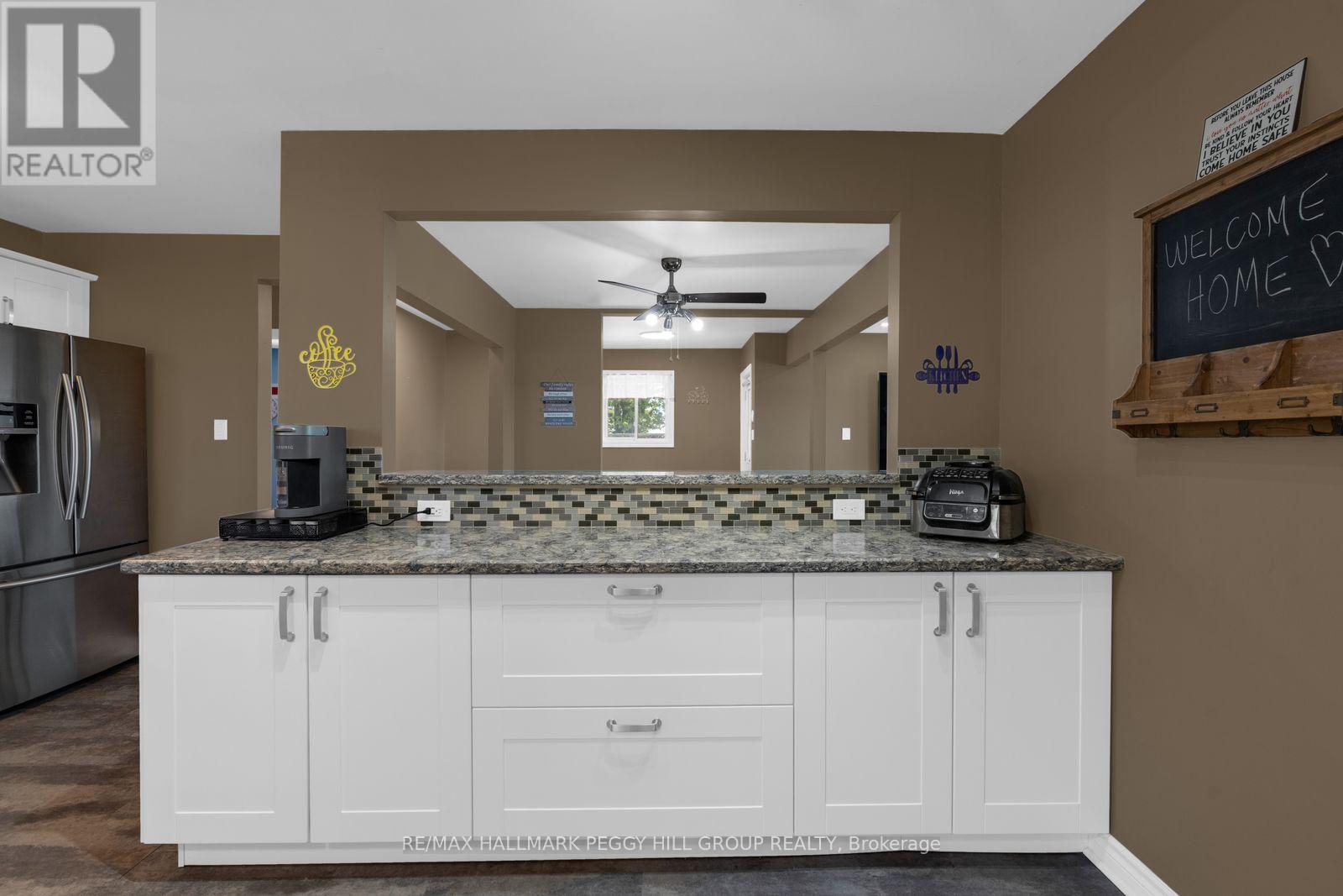 865 John Street, Innisfil, Ontario  L0L 1K0 - Photo 5 - N13209710