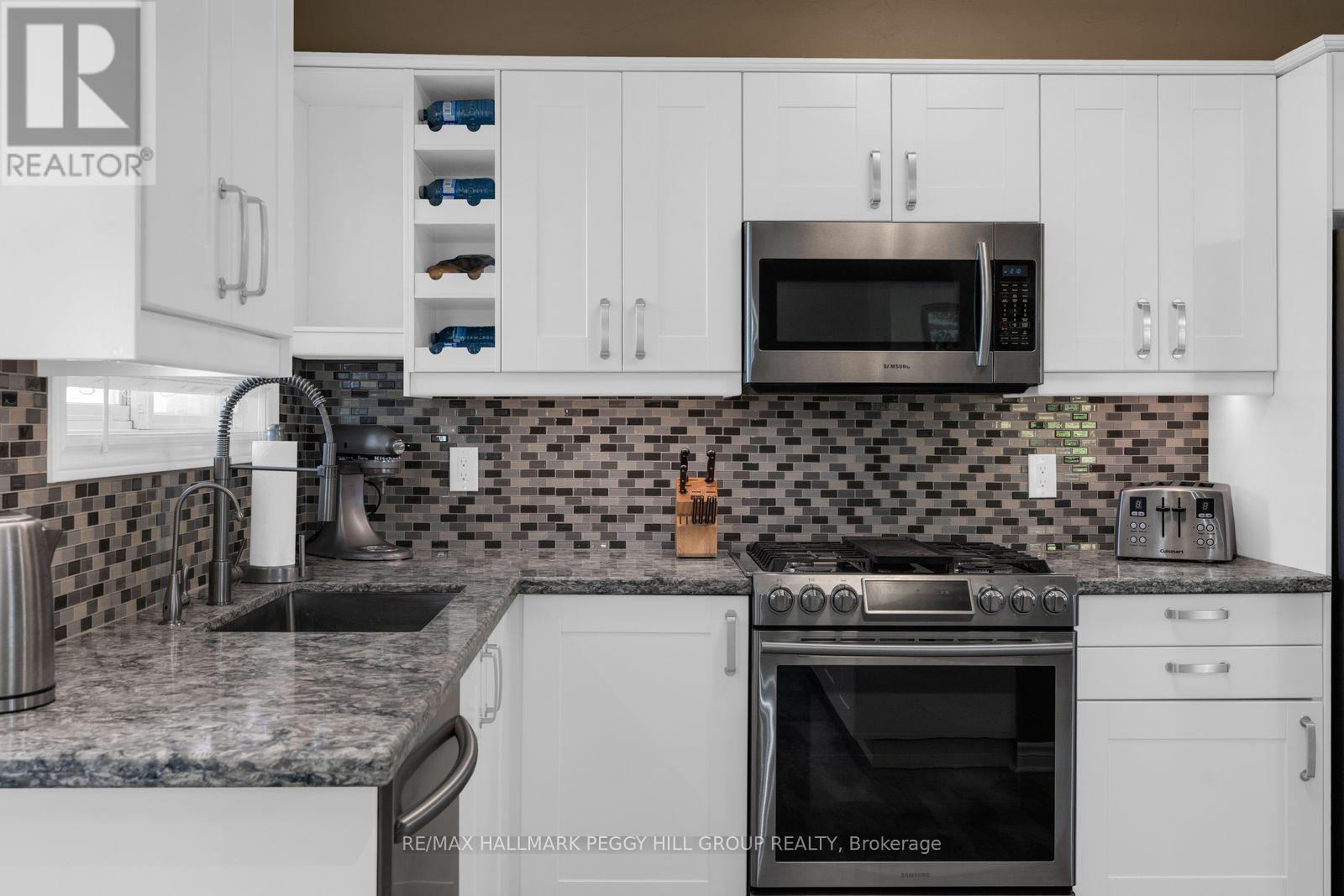 865 John Street, Innisfil, Ontario  L0L 1K0 - Photo 6 - N13209710