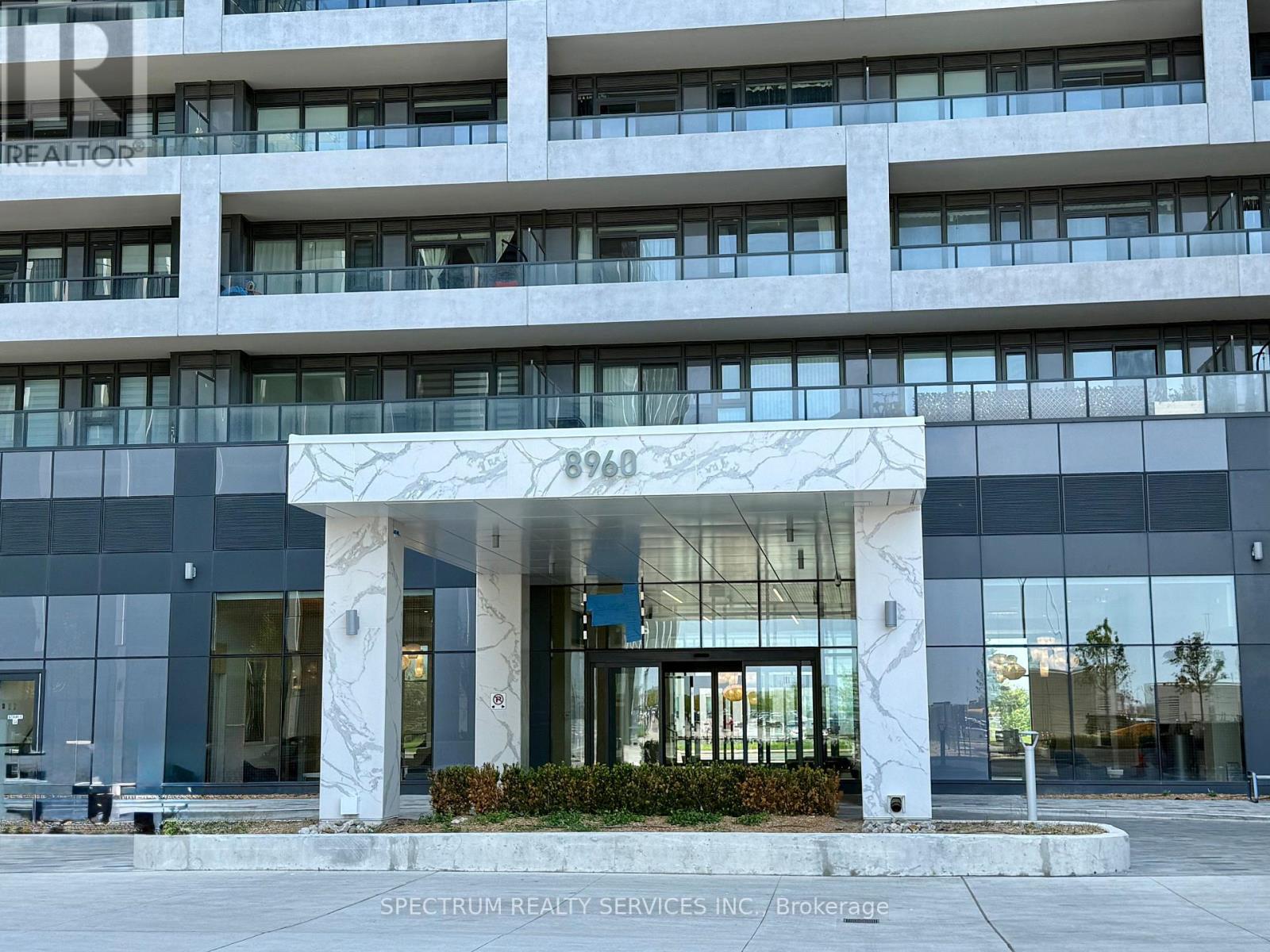 427 - 8960 JANE STREET S, Vaughan, Ontario