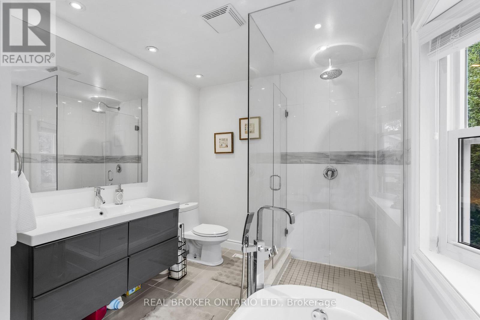 63 Haskell Crescent, Aurora, Ontario  L4G 5T6 - Photo 23 - N13209932