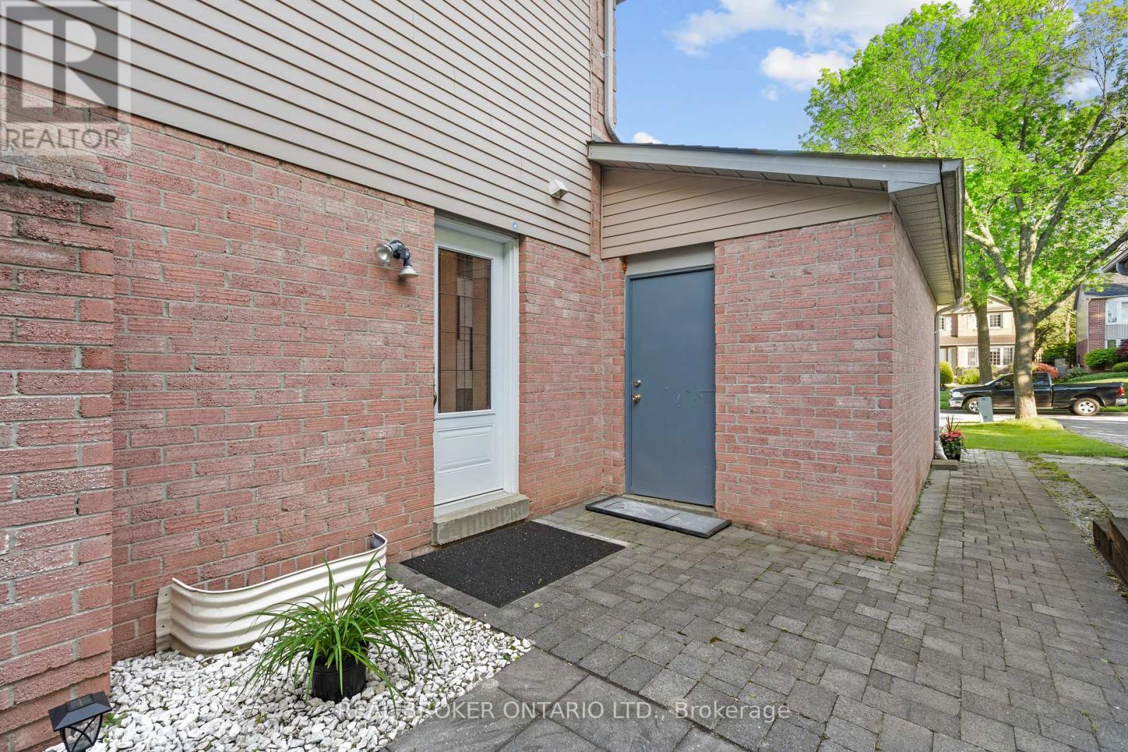 63 Haskell Crescent, Aurora, Ontario  L4G 5T6 - Photo 41 - N13209932