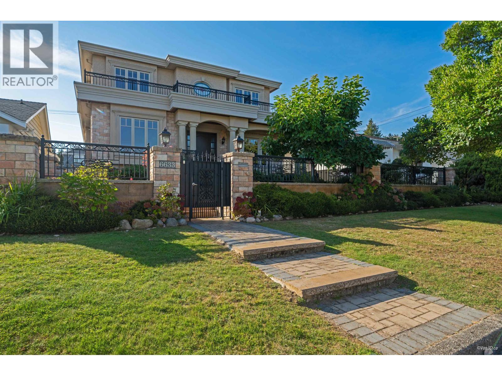 6633 NEAL STREET, Vancouver, British Columbia