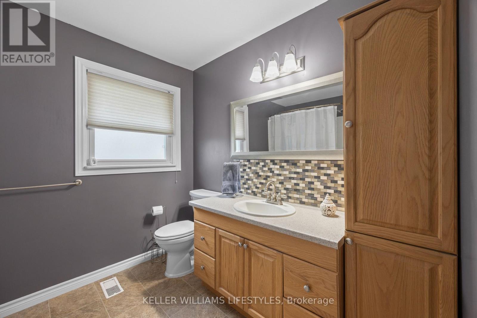 258 Upper Queen Street, Thames Centre, Ontario  N0M 2P0 - Photo 16 - X13209950