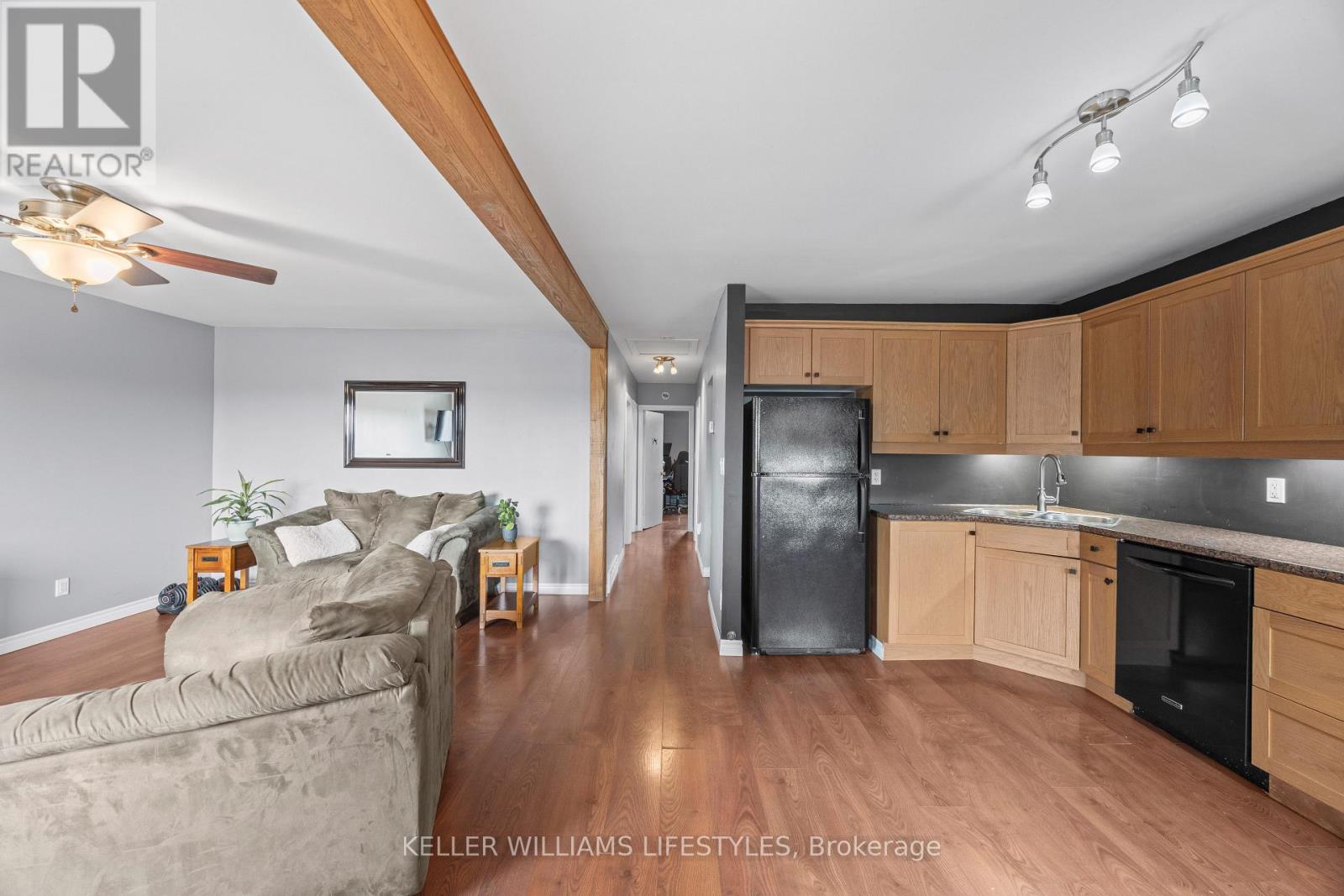 258 Upper Queen Street, Thames Centre, Ontario  N0M 2P0 - Photo 5 - X13209950