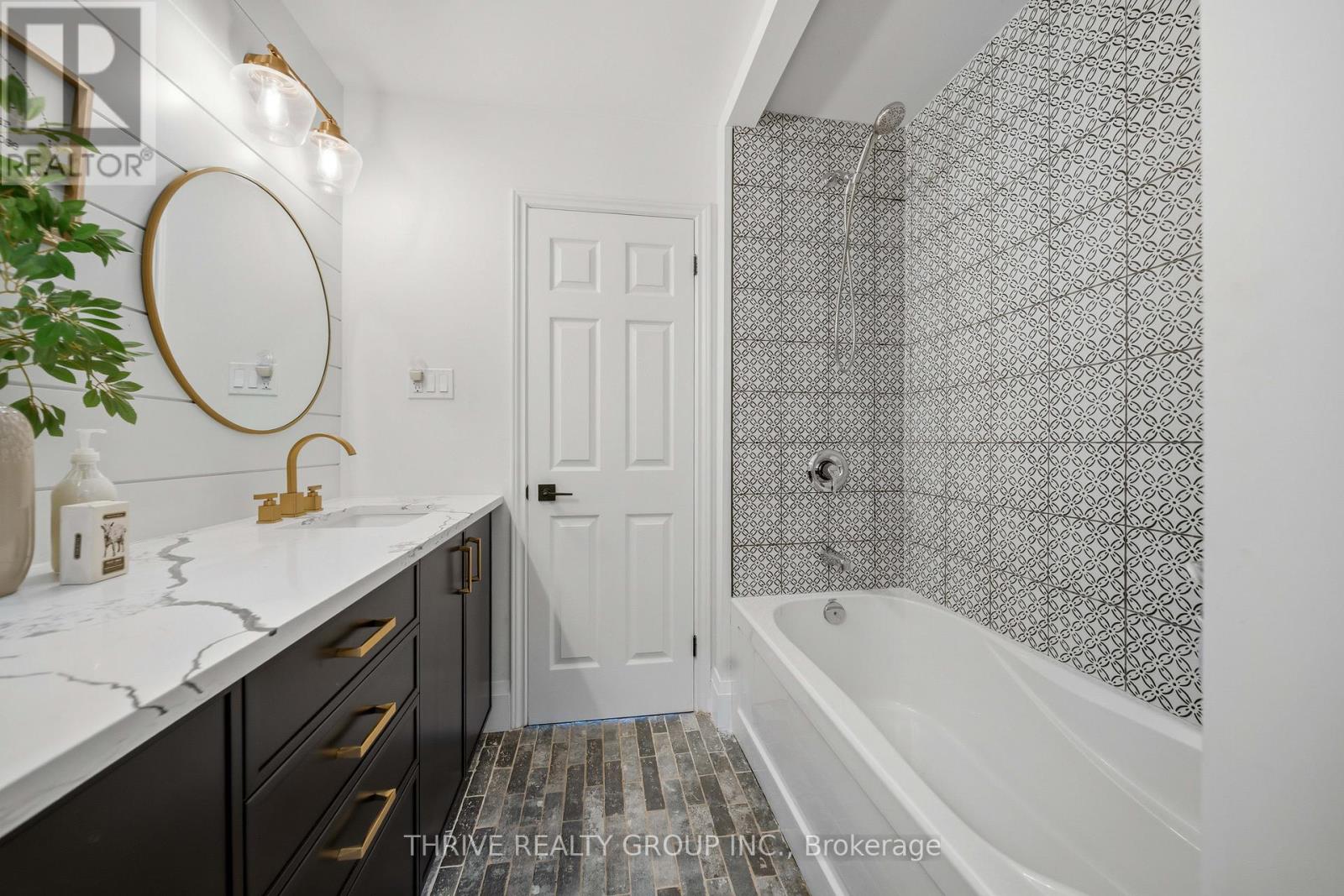 137 Sherwood Place, Thames Centre, Ontario  N0L 1G3 - Photo 31 - X13210048