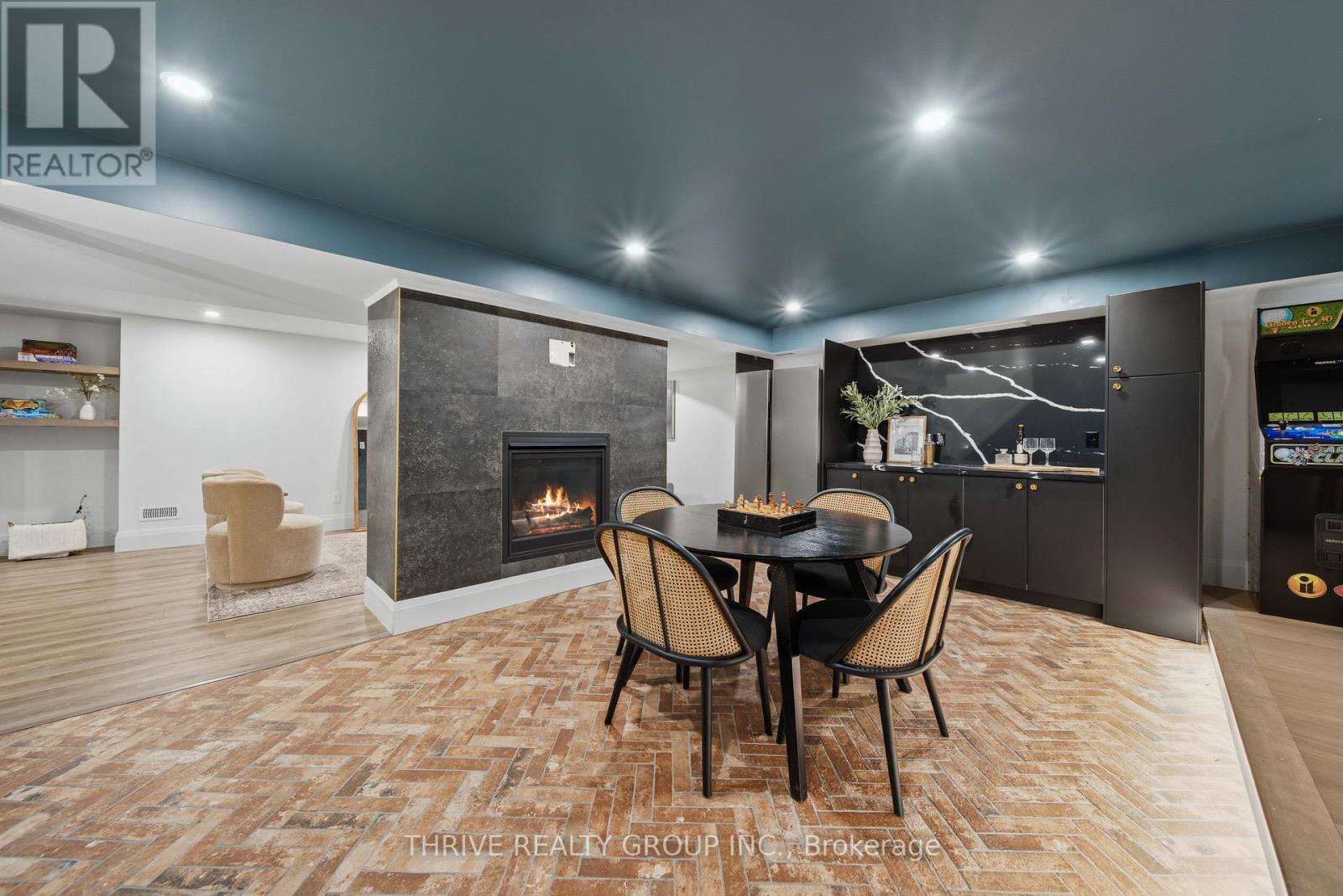 137 Sherwood Place, Thames Centre, Ontario  N0L 1G3 - Photo 38 - X13210048