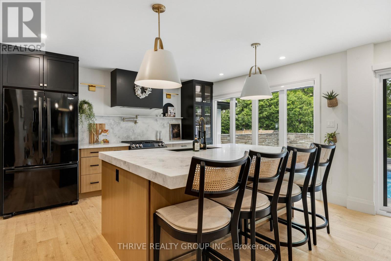 137 Sherwood Place, Thames Centre, Ontario  N0L 1G3 - Photo 8 - X13210048