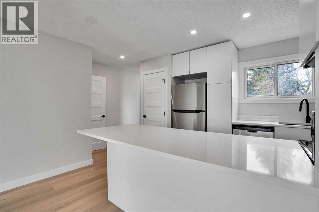 16, 131 Templehill Drive Ne, Calgary, Alberta  T1Y 4T1 - Photo 5 - A2315649