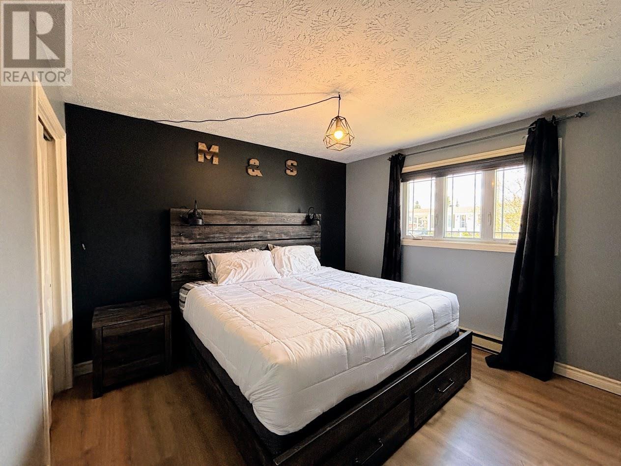 50 Otter Ave, Manitouwadge, Ontario  P0T 2C0 - Photo 10 - TB2601216