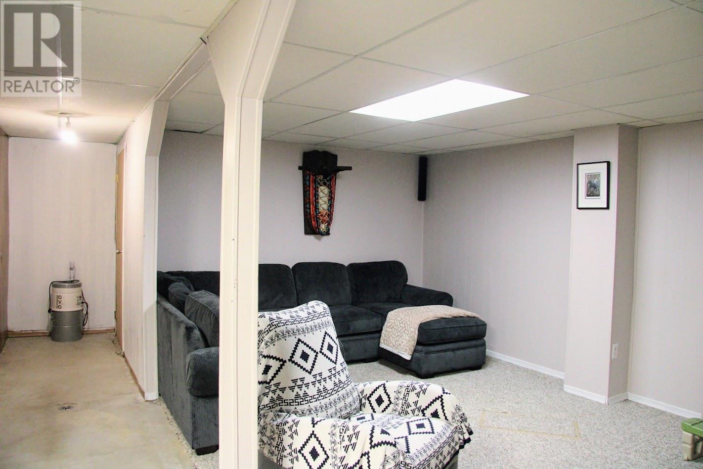 50 Otter Ave, Manitouwadge, Ontario  P0T 2C0 - Photo 20 - TB2601216