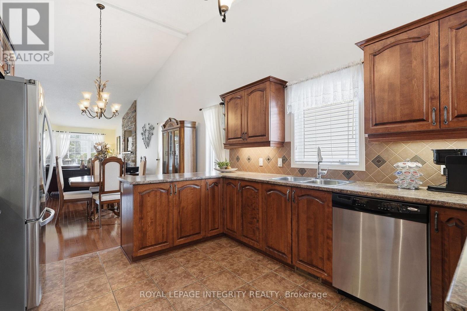 460 Jasper Crescent, Clarence-Rockland, Ontario  K4K 0C7 - Photo 14 - X13209974