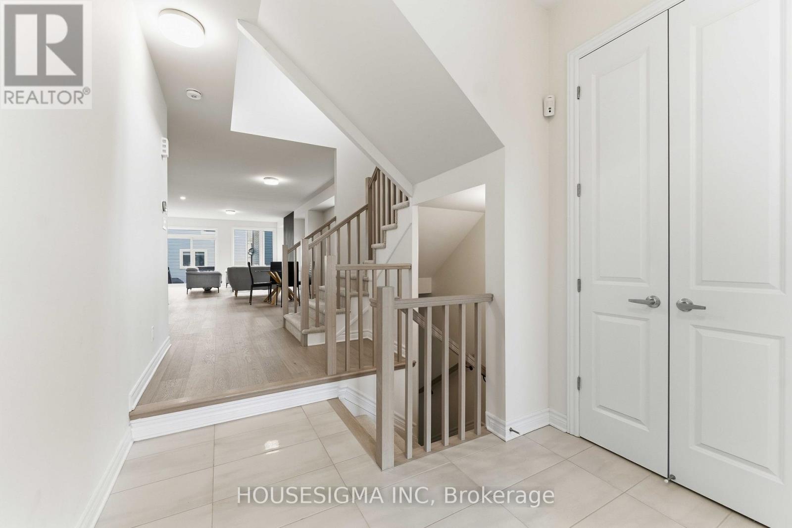 126 Lumen Place, Ottawa, Ontario  K1W 0S9 - Photo 4 - X13210028