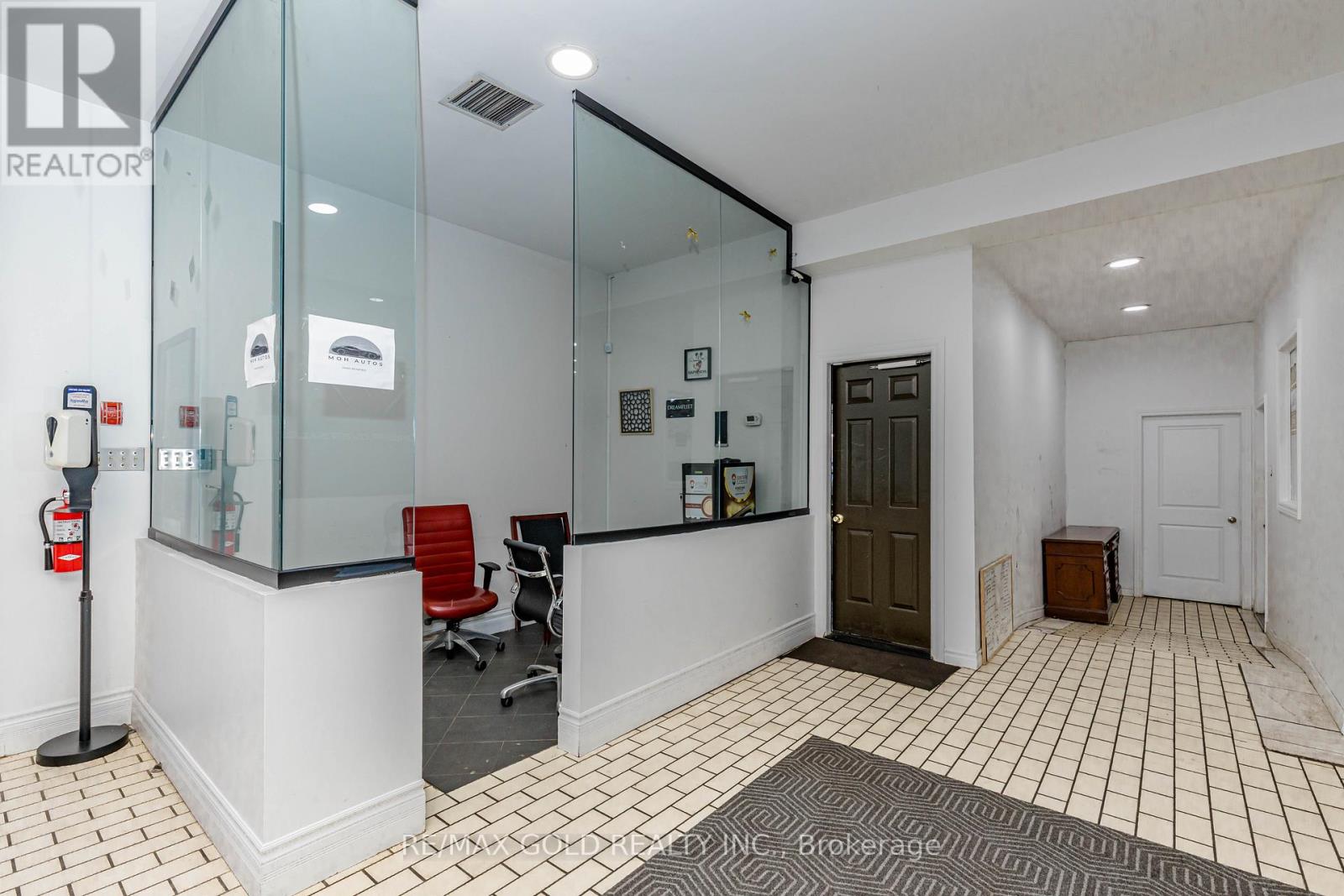 G1 - 243 Queen Street E, Brampton, Ontario L6W 2B5 - Photo 16 - W13209776