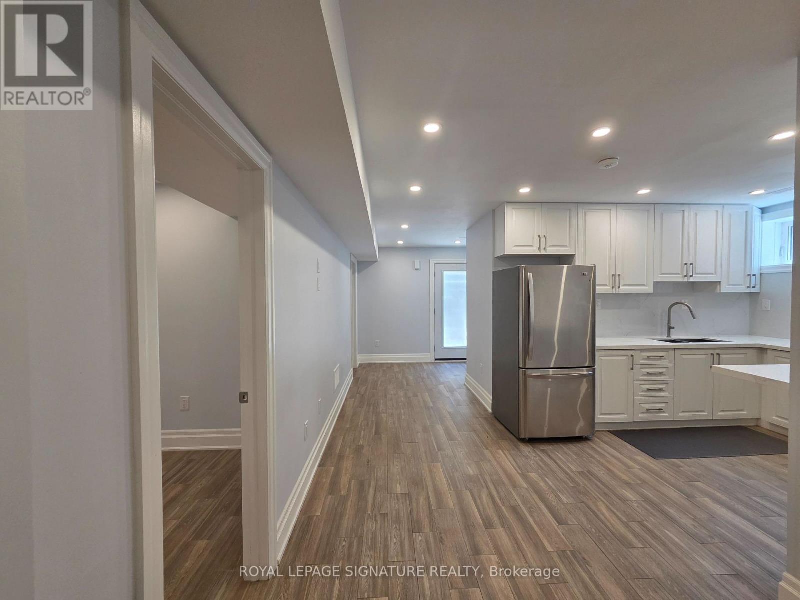Lower - 33 Ingleside Drive, Toronto, Ontario  M3K 1V2 - Photo 10 - W13209790