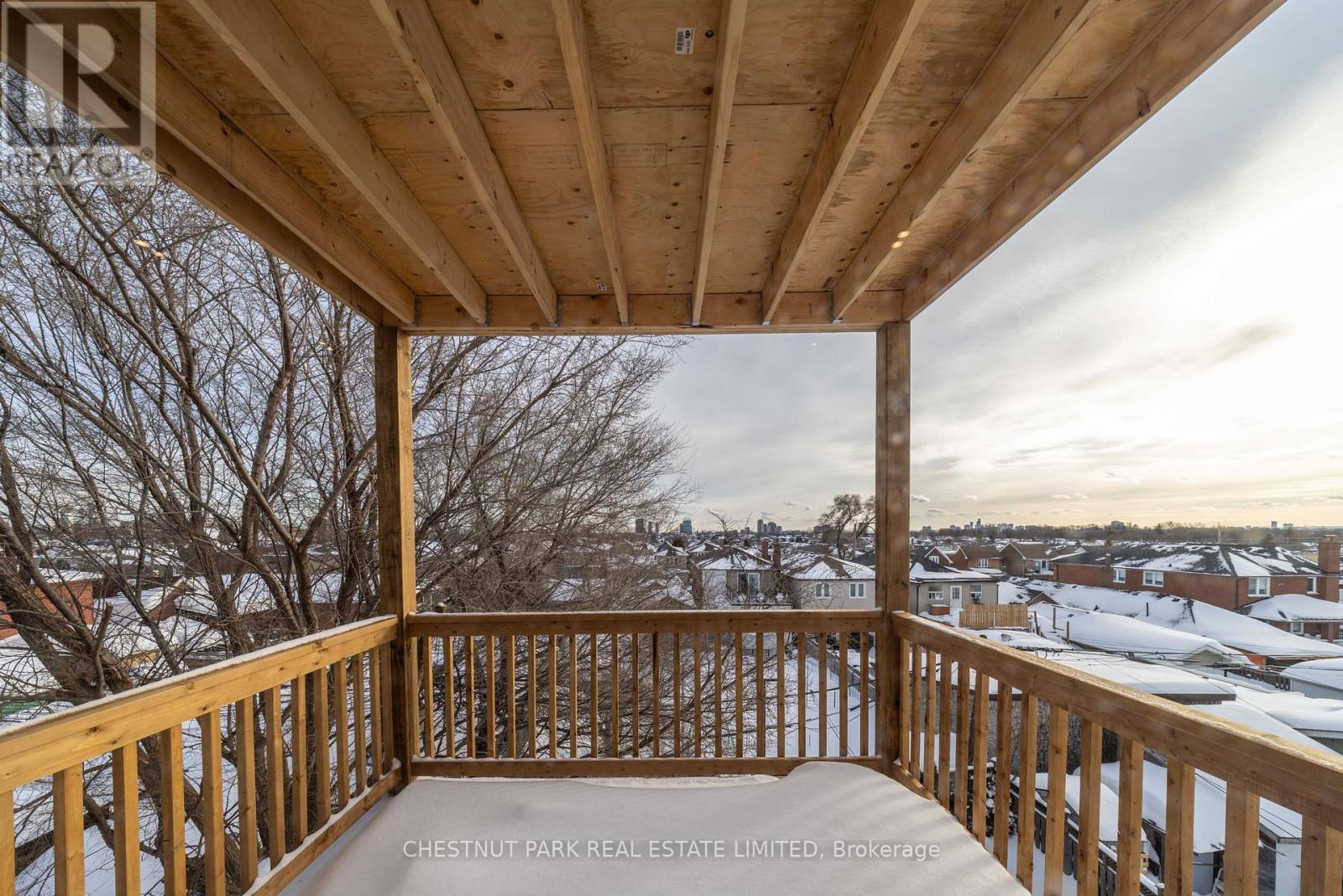 D - 29 Hatherley Road, Toronto, Ontario  M6E 1V8 - Photo 19 - W13209924