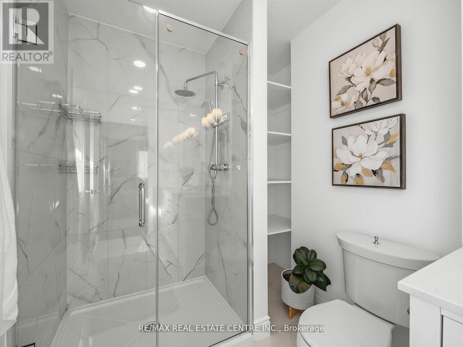 592 Montbeck Crescent, Mississauga, Ontario  L5G 1N8 - Photo 10 - W13209944