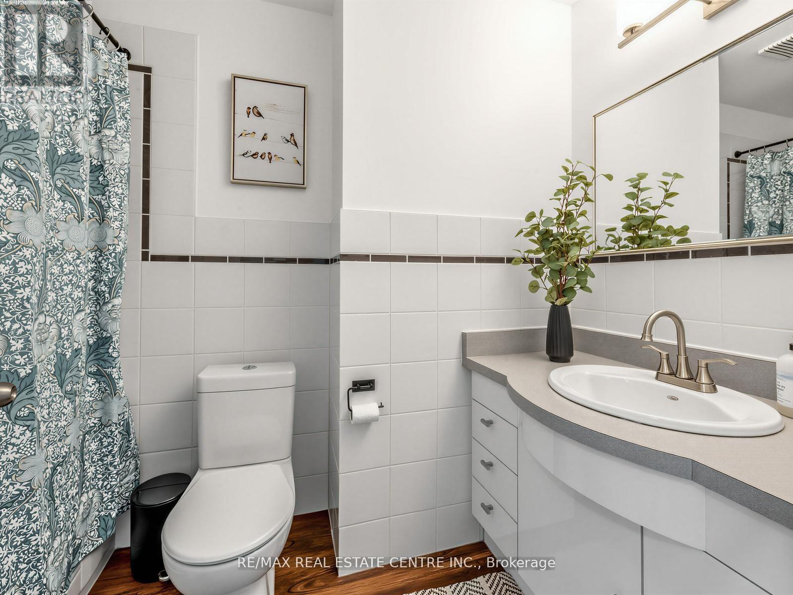 592 Montbeck Crescent, Mississauga, Ontario  L5G 1N8 - Photo 12 - W13209944