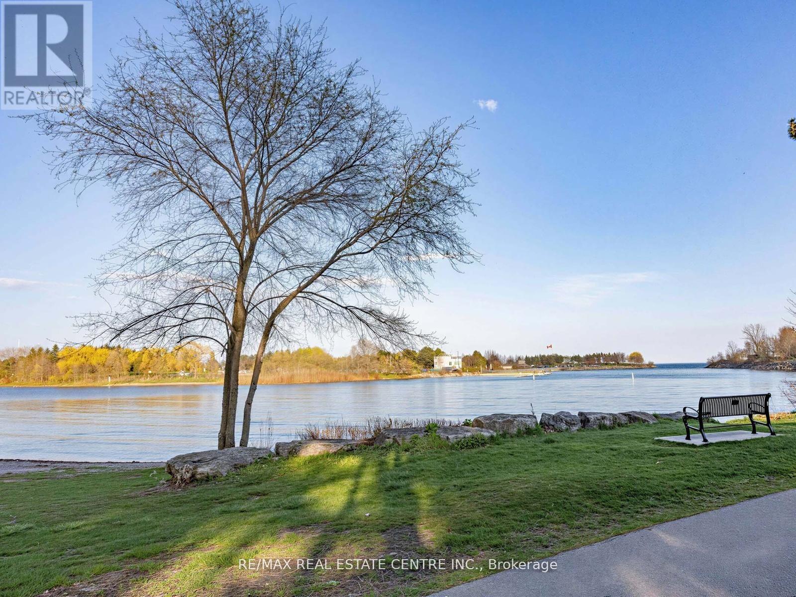 592 Montbeck Crescent, Mississauga, Ontario  L5G 1N8 - Photo 44 - W13209944