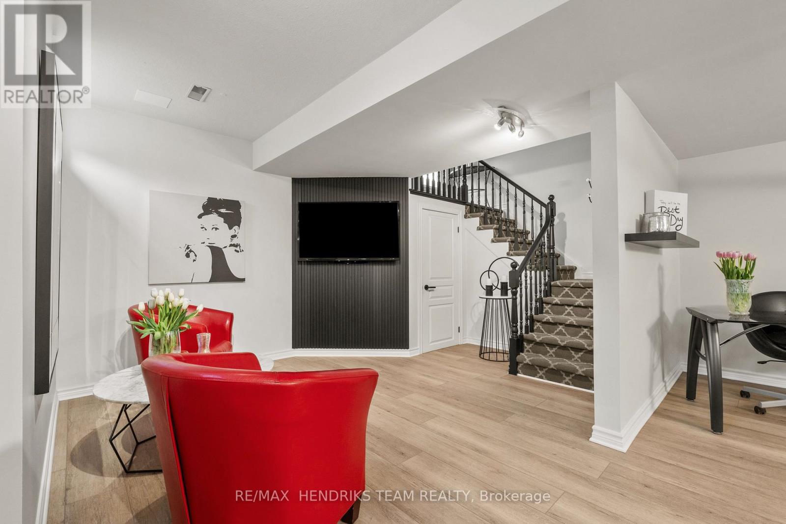 8152 Westminster Drive, Niagara Falls, Ontario  L2H 2Y8 - Photo 34 - X13210002